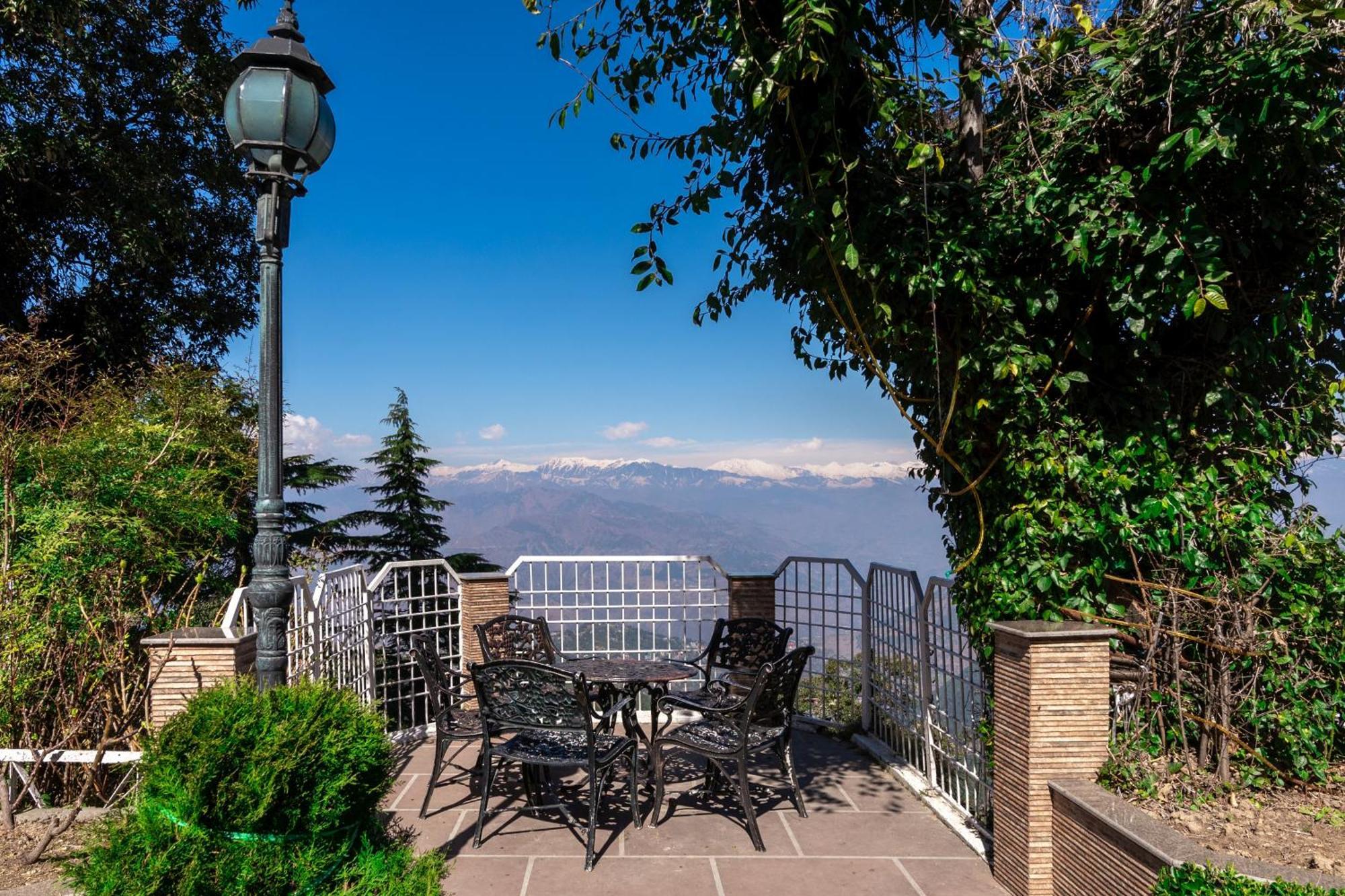 Grand View Hotel Далхаузи Екстериор снимка