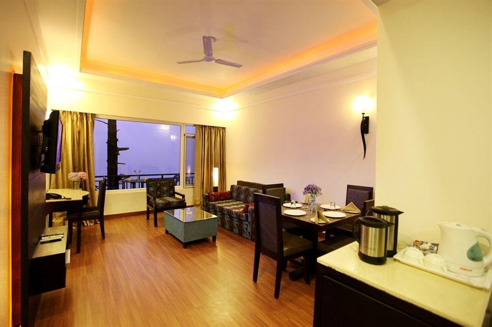 Grand View Hotel Далхаузи Екстериор снимка